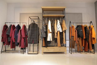 女裝尾貨品牌折扣老板偏愛走份批發(fā)的背后邏輯與輔料銷售策略